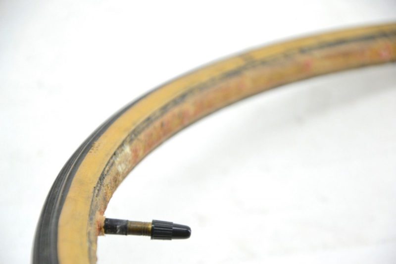Clement 'CF 2001' Tubular Tyre 22mm 250g 700c Made in Italy 1970s 1980s - Image 3