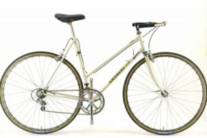 1979 Chesini Vintage Ladies Steel Mixte Road Bicycle