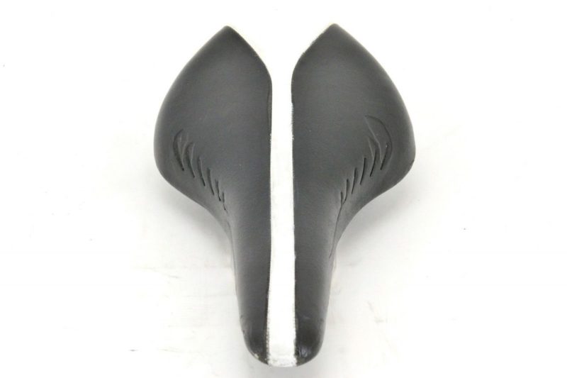 Fizik Road Racing Saddle 2008 218g Black / White Lightweight, Top Quality - Image 2