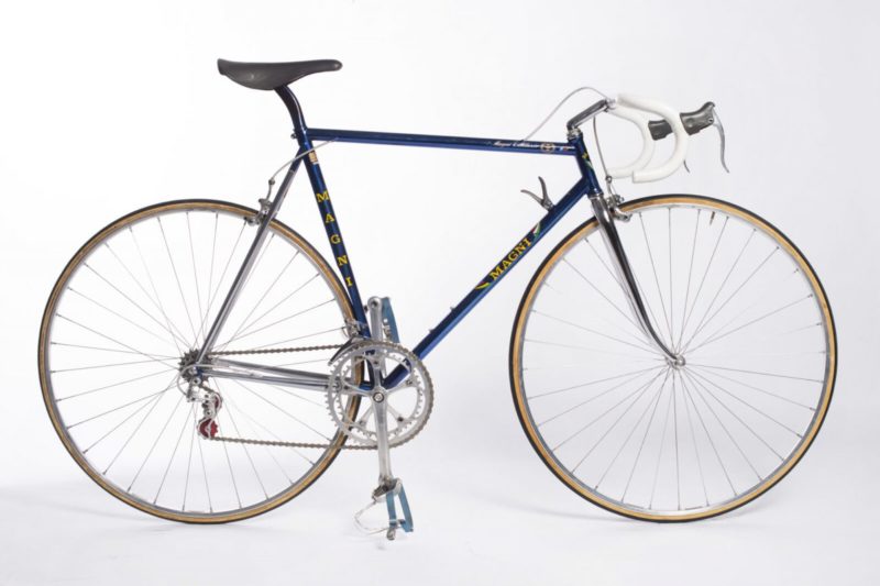 Magni 'Super Lightweight' 5.9kg Road Bicycle, tuned by Smolik. 53cm