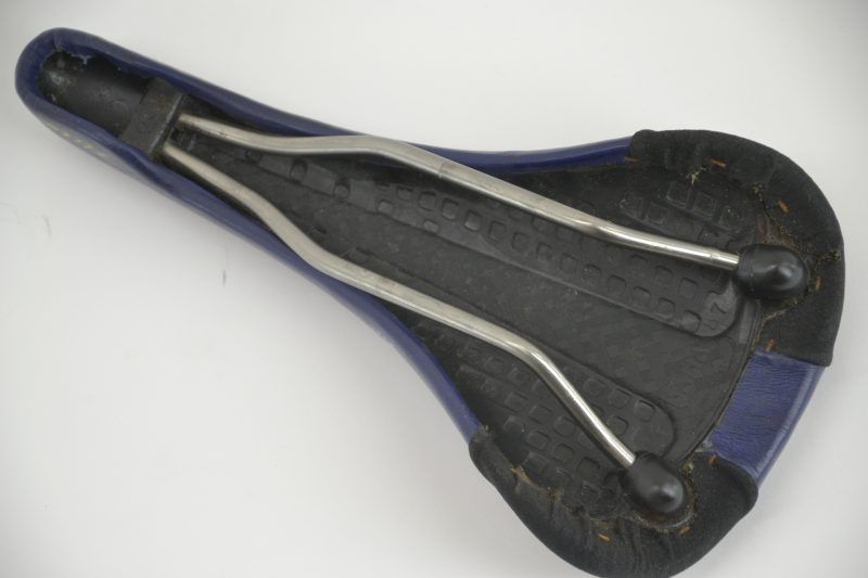 Vintage Selle Italia Flite Titanium saddle in navy blue leather