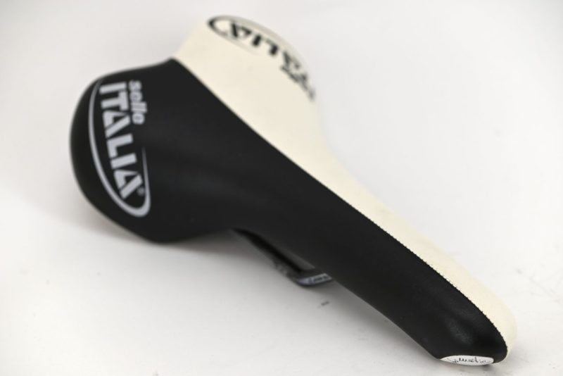 Selle Italia Turbomatic saddle with black and white leather