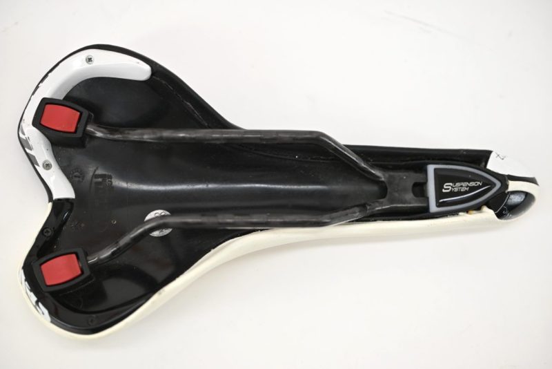 Selle Italia Turbomatic saddle with black and white leather