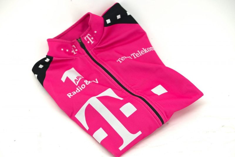 Team Telekom Adidas Vest Worn by Erik Zabel - Image 4