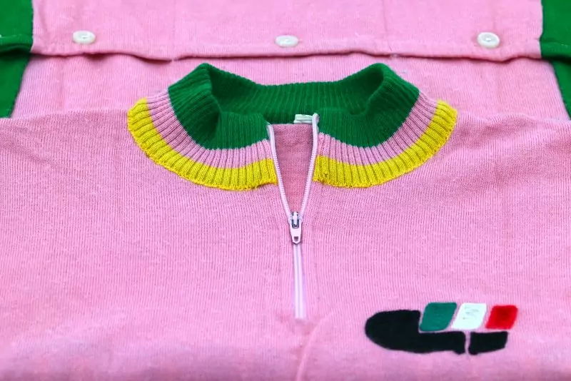Vintage Gianni Motta Italian Wool Cycling Jersey Pink