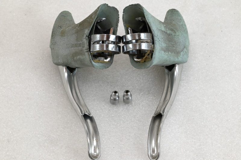 Vintage Shimano 600 AX Brakelevers