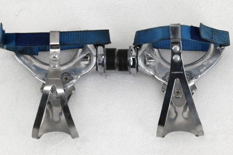 Shimano Crankset with pedals