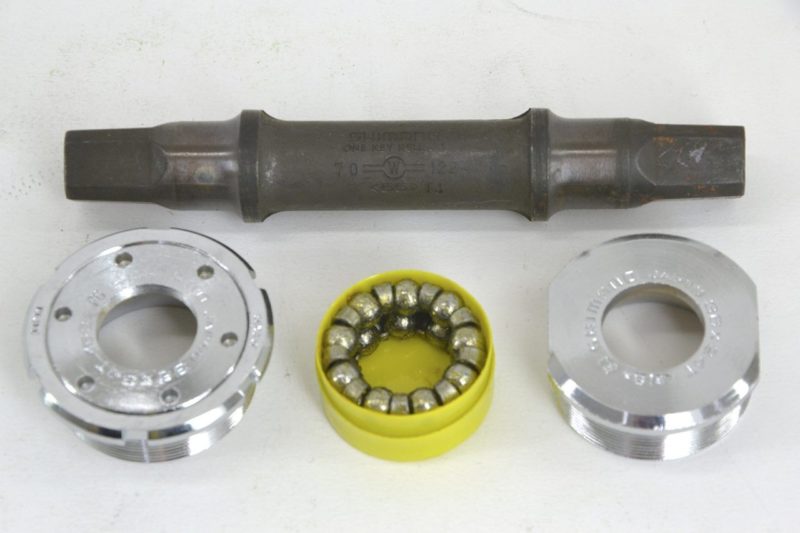 NOS NIB Shimano Deore FC-DE20 Crankset 170mm with Bottom Bracket ITA - Image 5
