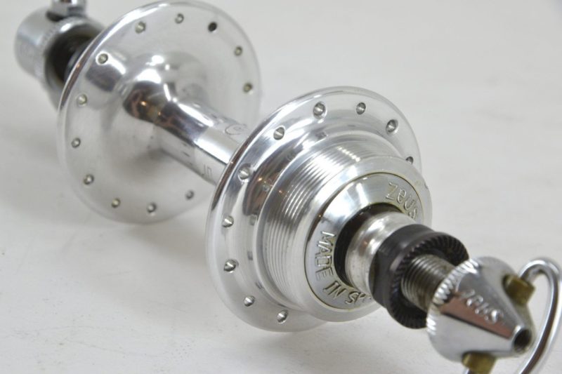 NOS Zeus Gran Sport Low Flange Rear Hub 28 Hole - Image 5