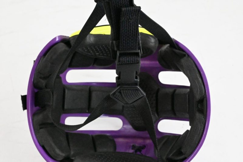 Carrera Classic Cycling Helmet Purple - Image 5