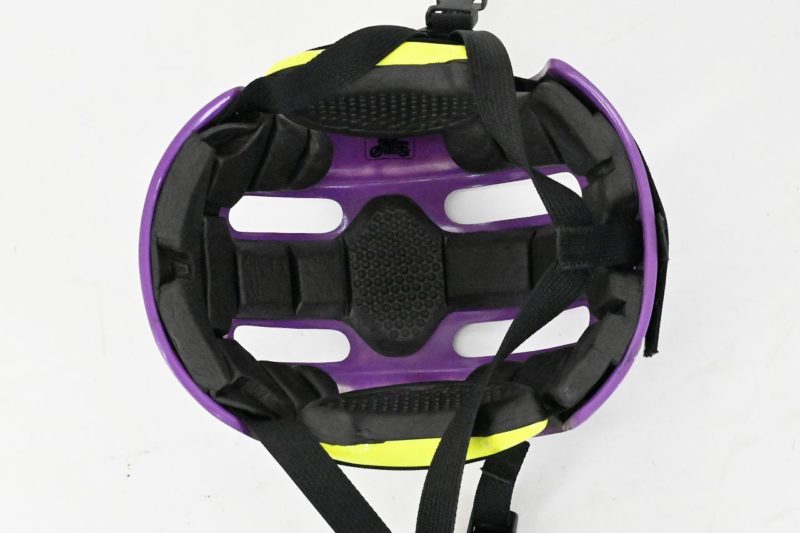 Carrera Classic Cycling Helmet Purple - Image 6