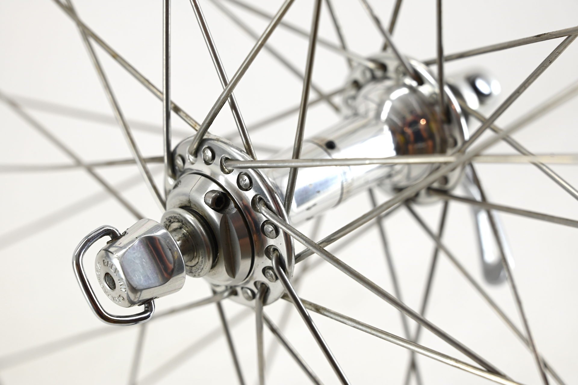 Campagnolo Record Wheelset with Campagnolo Omega Rims 36 Hole - Image 10