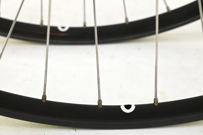 Campagnolo Record Wheelset with Campagnolo Omega Rims 36 Hole - Image 12