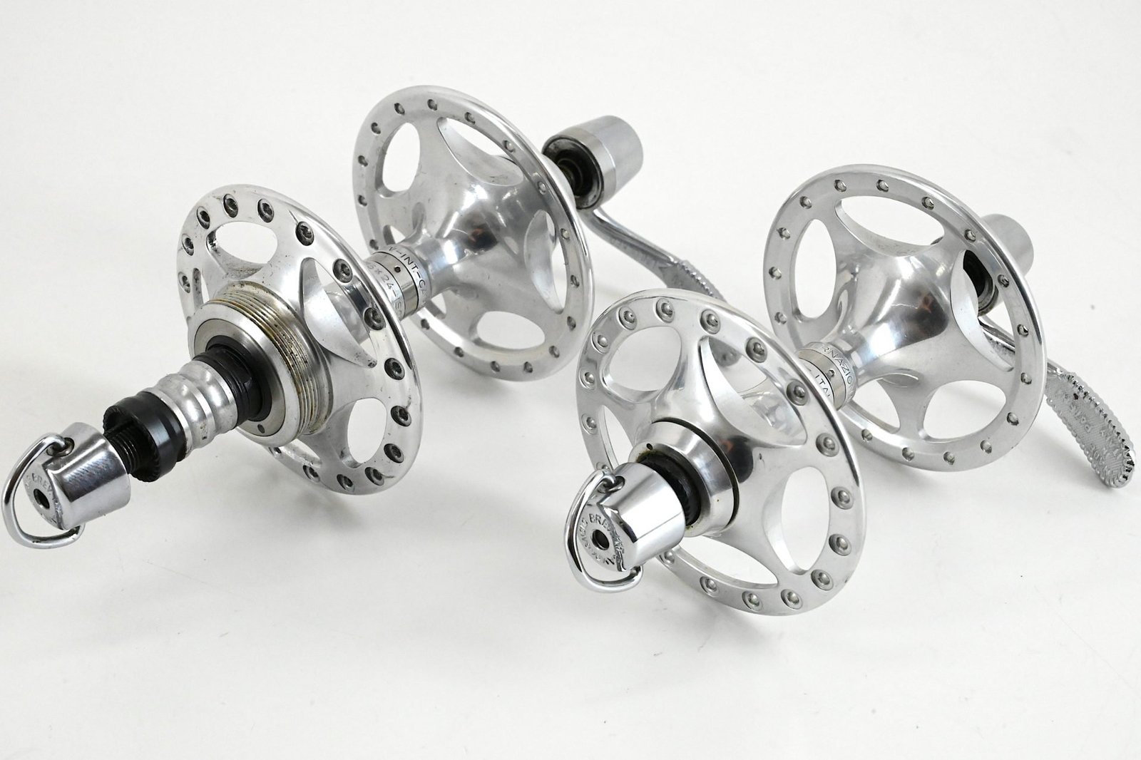 Campagnolo C-Record Sheriff Star Hi-Flange Hubs 36 Hole - Image 3