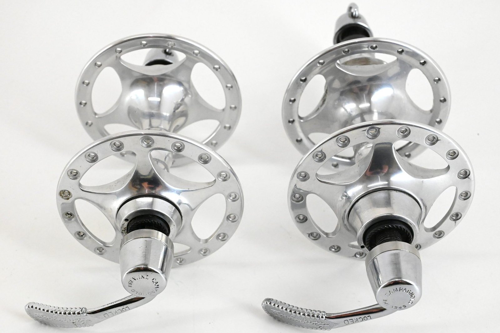 Campagnolo C-Record Sheriff Star Hi-Flange Hubs 36 Hole - Image 4