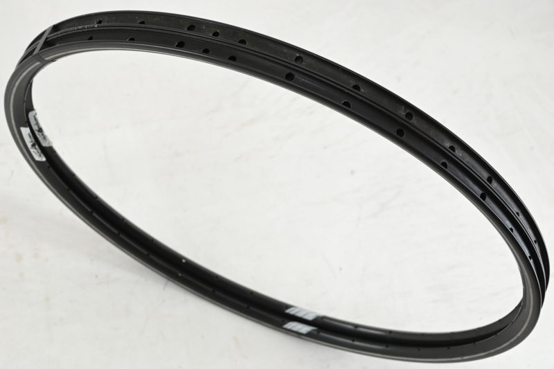 Campagnolo Omega V-Profile Clincher Rims 32 Hole - Image 5