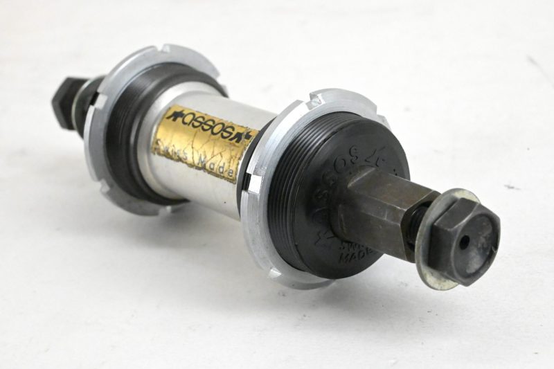 ASSOS Swiss Made Bottom Bracket BSA 113mm Titanium - Image 4