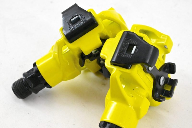 NOS/NIB Classic Look Mountain Bike Click Pedals with Cleats - Image 3