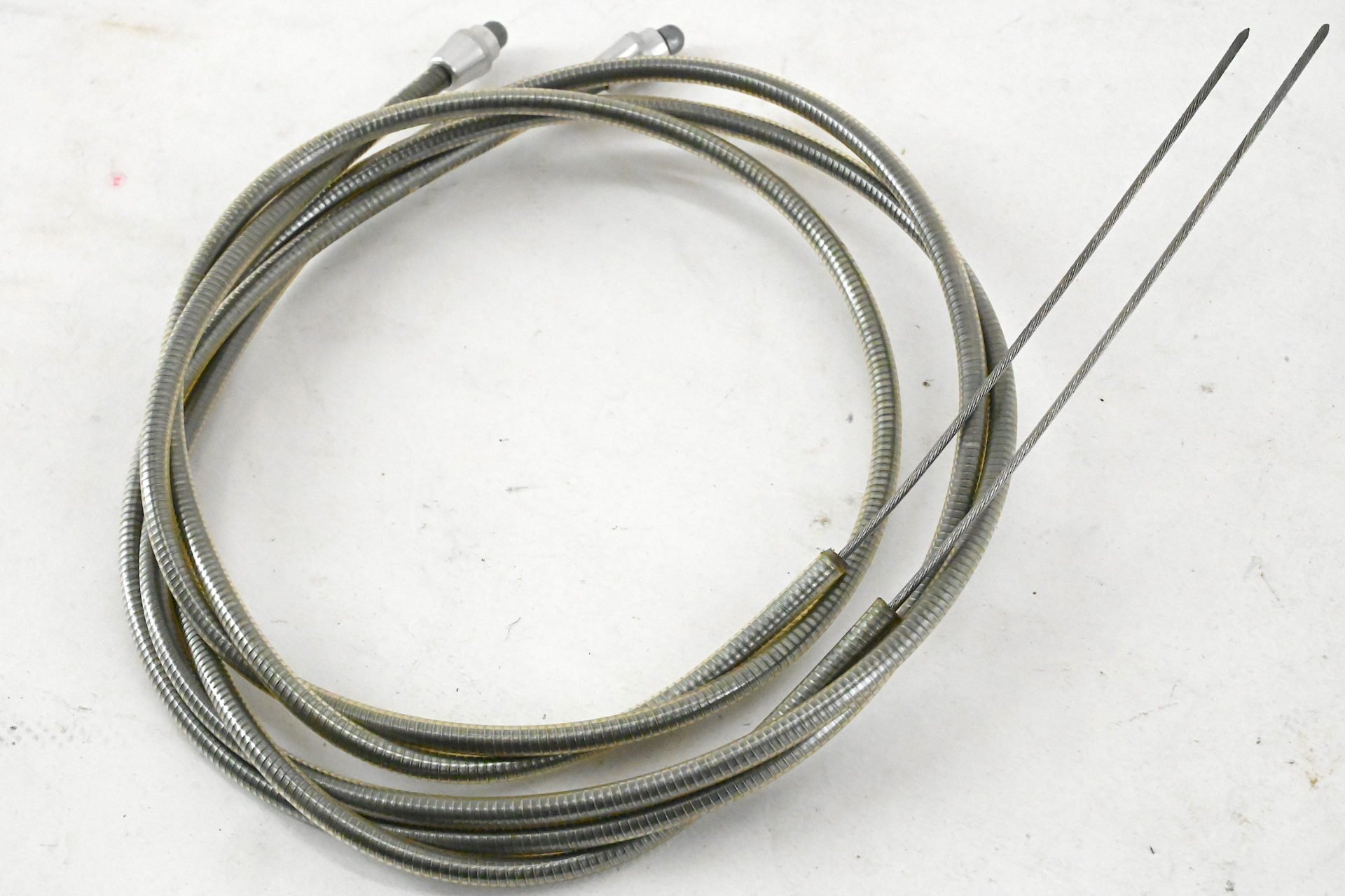 NOS Shimano Brake Cable Set for 1980s External Brake Levers - Image 3