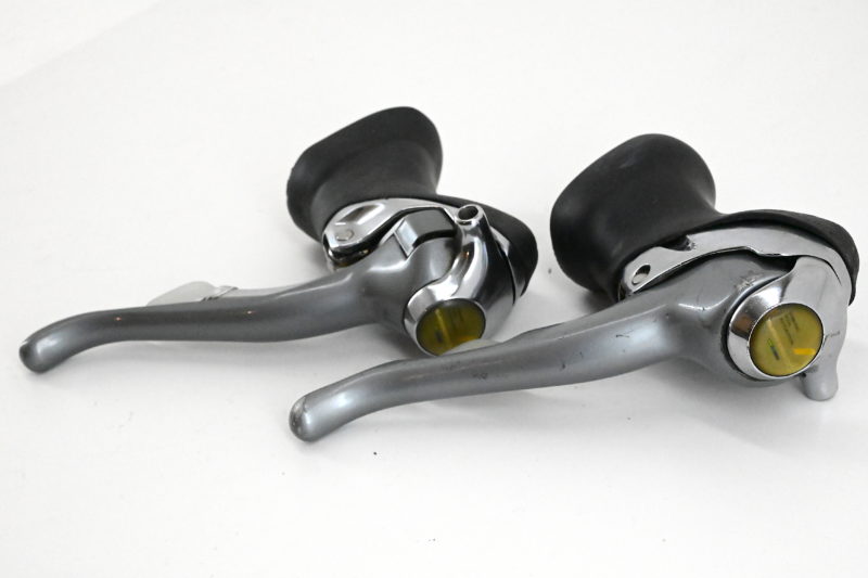 Shimano Ultegra 600 Tricolor STI Brake/Shifting Lever 8 Speed - Image 5