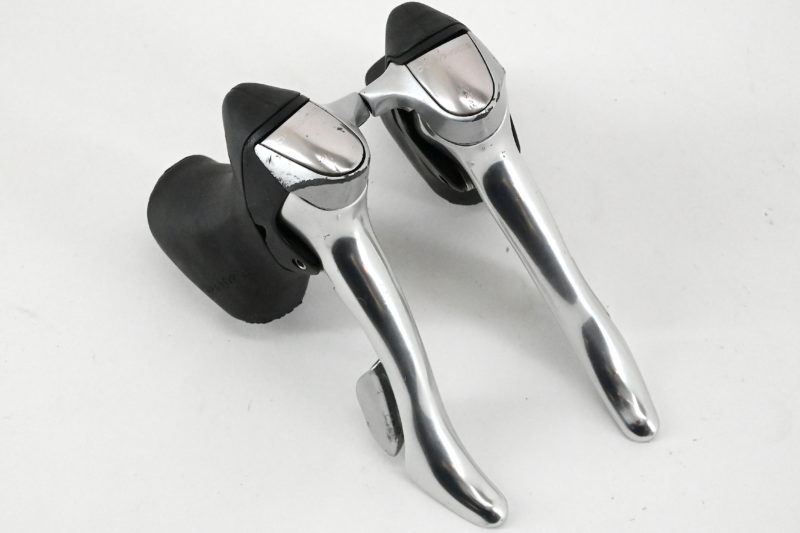 Shimano Dura Ace 7700 STI Brake/Shifting Levers 9 Speed - Image 3