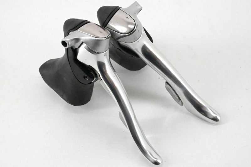 Shimano Dura Ace 7700 STI Brake/Shifting Levers 9 Speed - Image 4