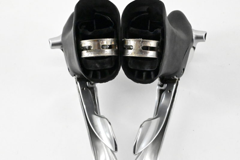 Shimano Dura Ace 7700 STI Brake/Shifting Levers 9 Speed - Image 8