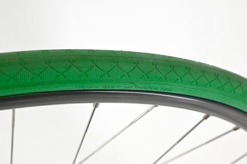 Vittoria Zaffiro Green 700c x 23mm Foldable Clincher Tire - Image 3