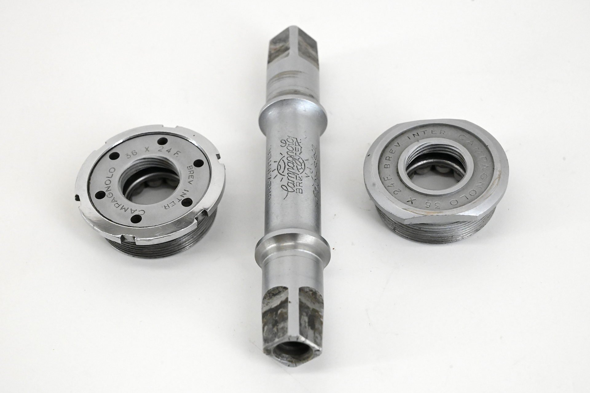 半額SALE★ Campagnolo Super Record Bottom Bracket 36x24 ITA 115mm パーツ