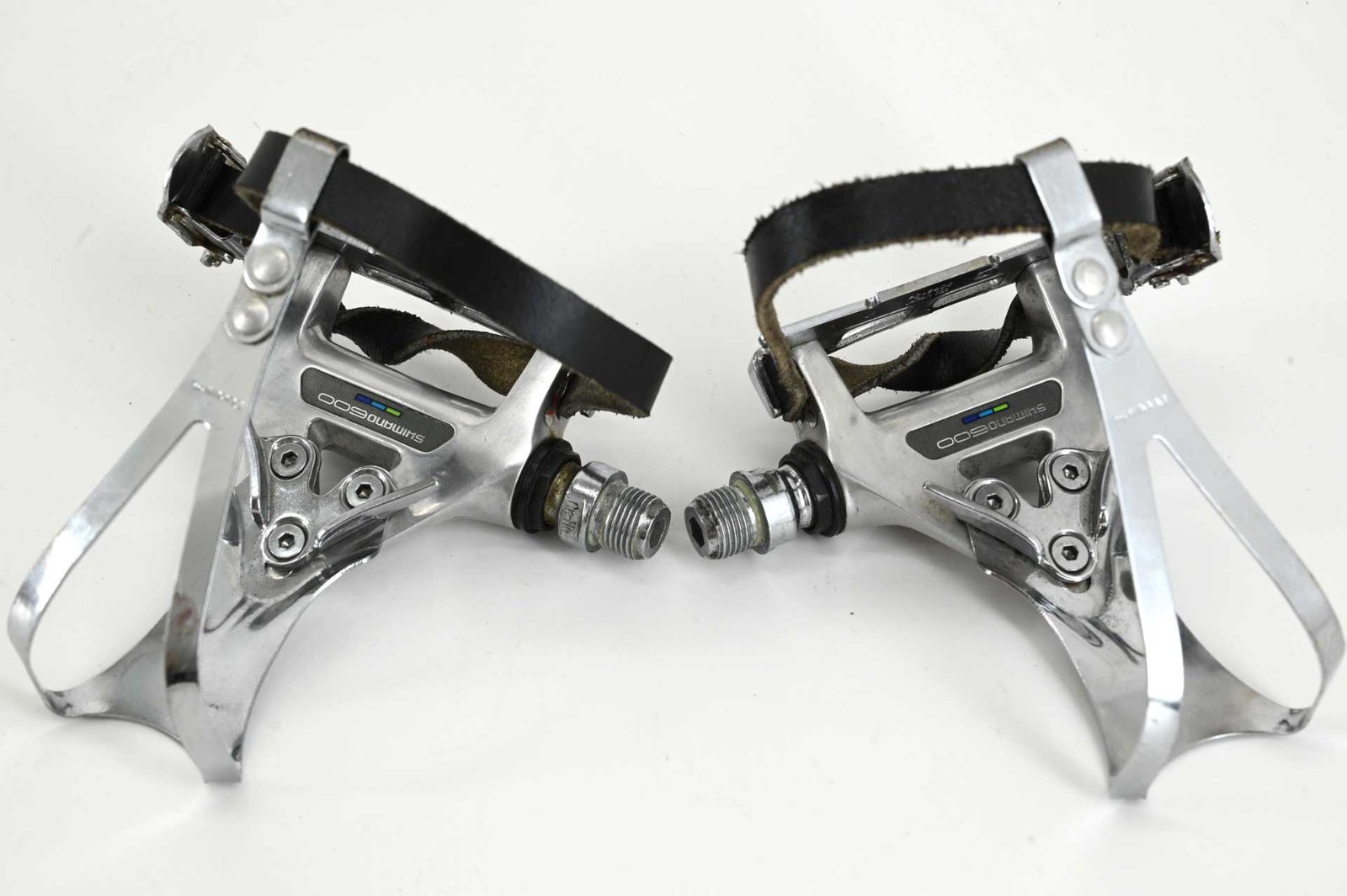 Shimano 600 Tricolor Pedals With Toe Clips and Straps - Image 2