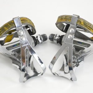Shimano_600_Tricolor_Pedals_With_Toeclips_and_Straps1