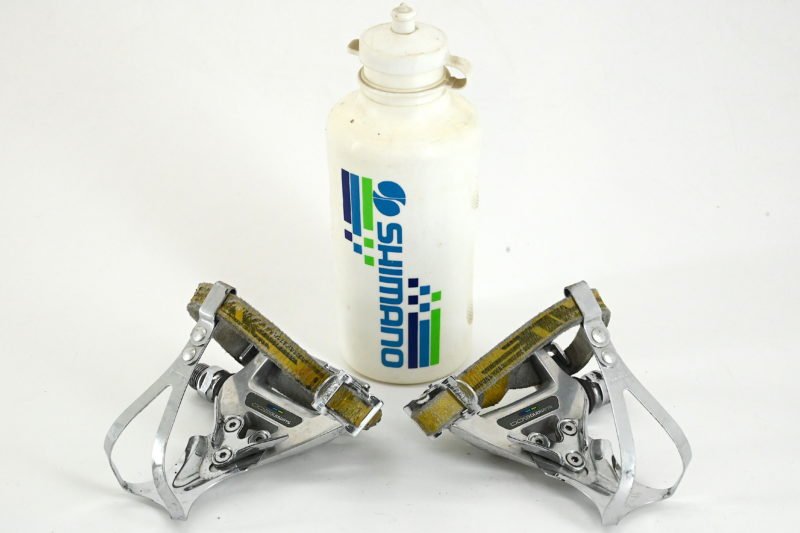 Shimano 600 Tricolor Pedals With Toe Clips and Straps - Image 2