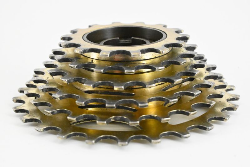 Shimano Dura Ace Screw On Freewheel 6-Speed 14-26 - Image 5