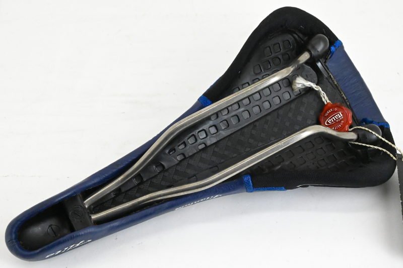 NOS Selle Italia Flite Titanium Geniune Gel Leather Saddle Blue 2000 - Image 3