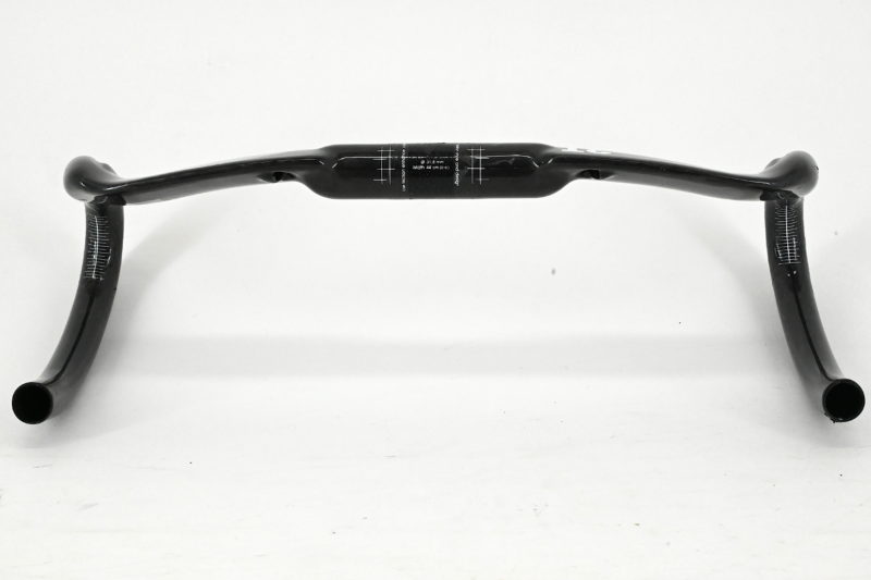 3TTT Aeronova LTD Carbon Fibre Aero Handlebar 31.8mm 44cm - Image 4