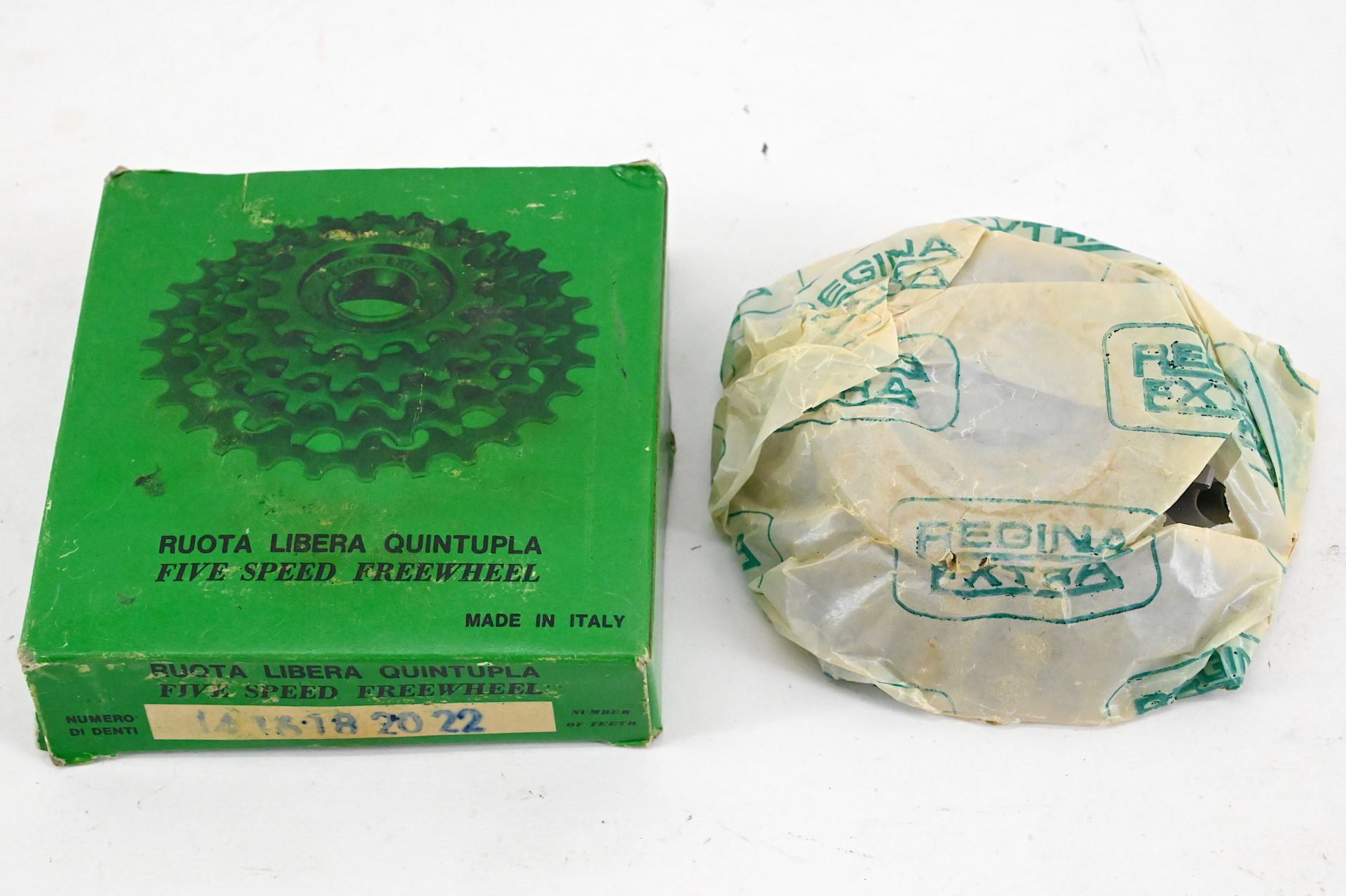 NOS/NIB Regina Extra Corsa 5-Speed Screw-On Freewheel 14-22 French Threaded