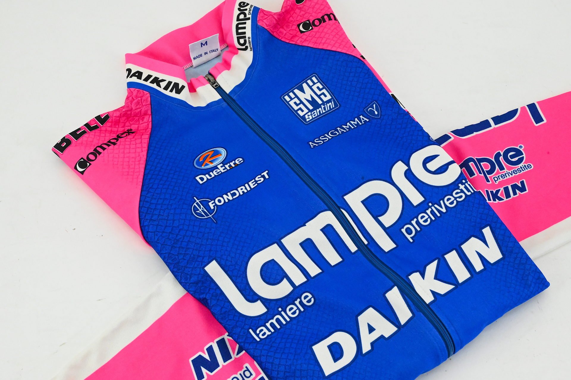 Team Lampre Daikin Fondriest Windbreaker Rainjacket by Santini Size 3 - Image 3