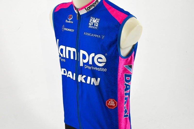 Team Lampre Daikin Fondriest Windbreaker Vest by Santini Size M - Image 2