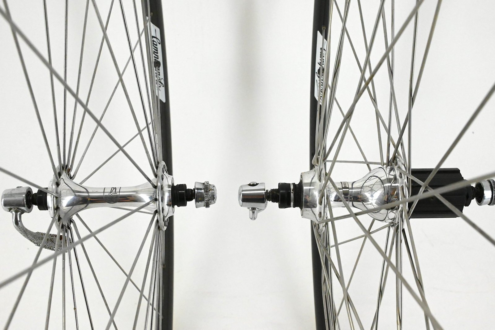 Campagnolo Chorus Wheelset With Campagnolo Omega Clincher Rims 100mm/130mm 32/36 Hole - Image 9