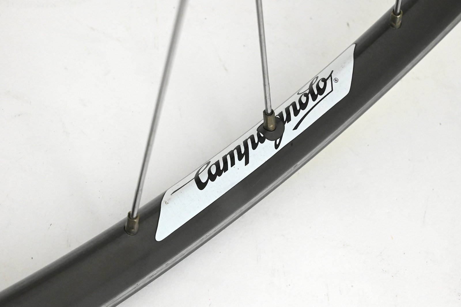 Campagnolo Chorus Wheelset With Campagnolo Omega Clincher Rims 100mm/130mm 32/36 Hole - Image 3