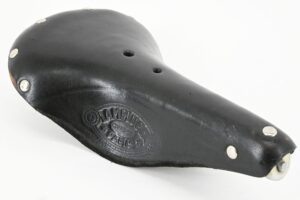 NEW Lamplugh Paris Croupon Classic Leather Saddle
