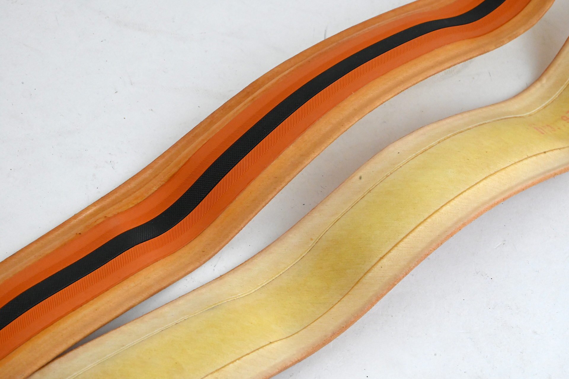 NOS Vittoria Pro-Team Open Corsa CX TT 700C X 23mm Orange/Black Foldable Clincher Tire - Image 3