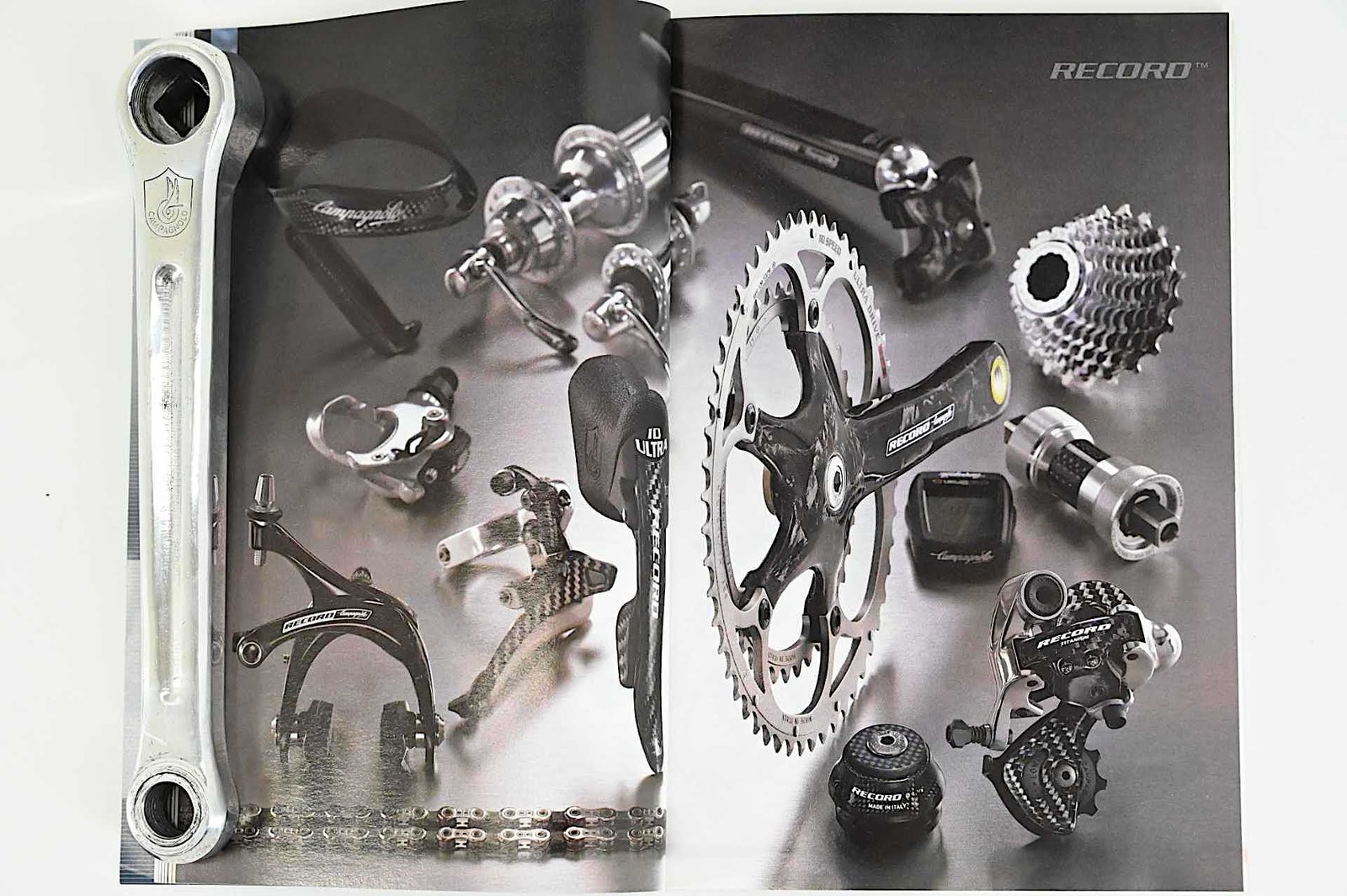 Campagnolo Products Range Catalogue 2006 Italian Language - Image 2