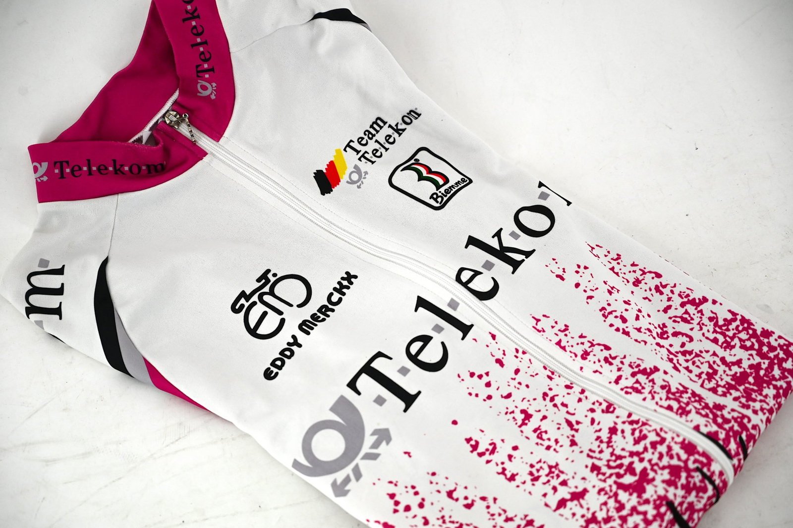 Original Team Telekom Eddy Merckx Longsleeve Jersey by Biemme Size 4 - Image 3