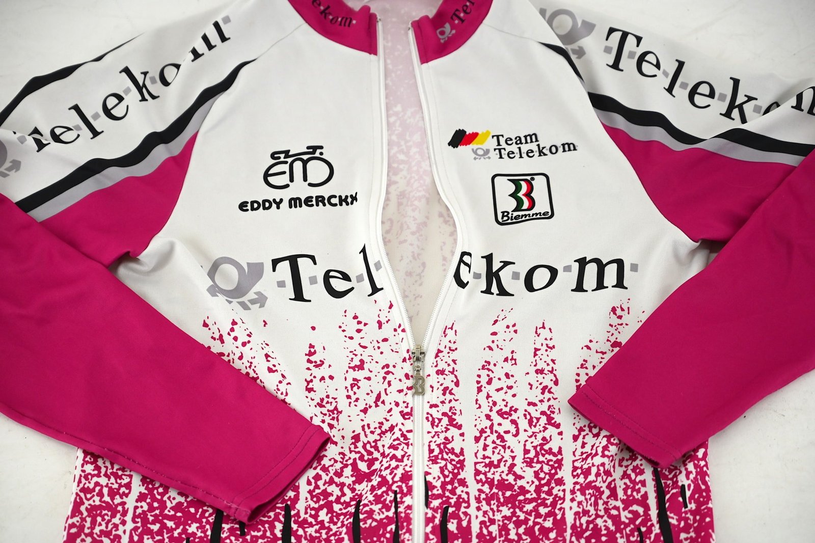 Original Team Telekom Eddy Merckx Longsleeve Jersey by Biemme Size 4 - Image 4