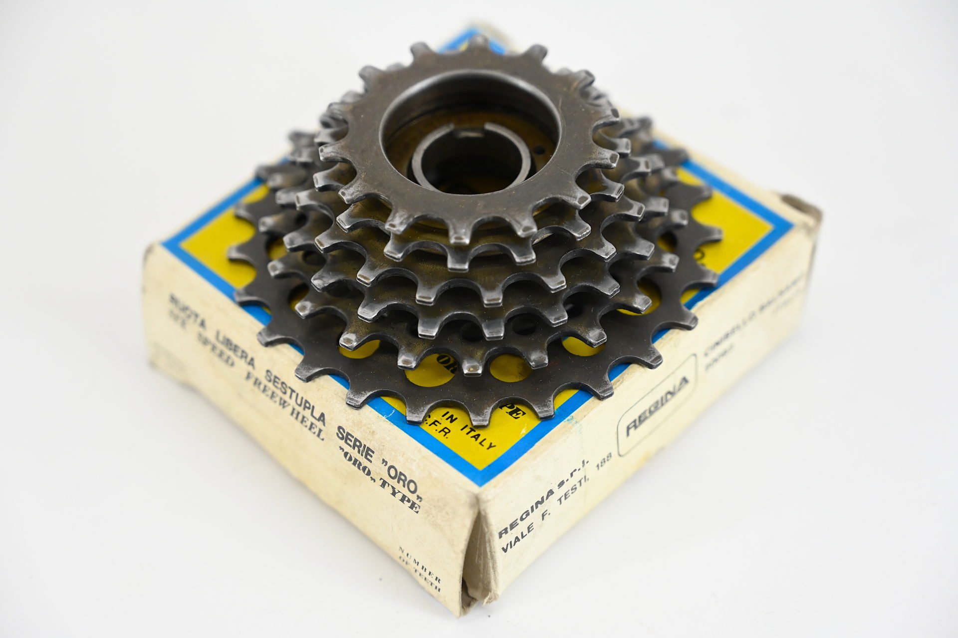 Regina Oro Screw On Freewheel Cassette 6-Speed 14-25