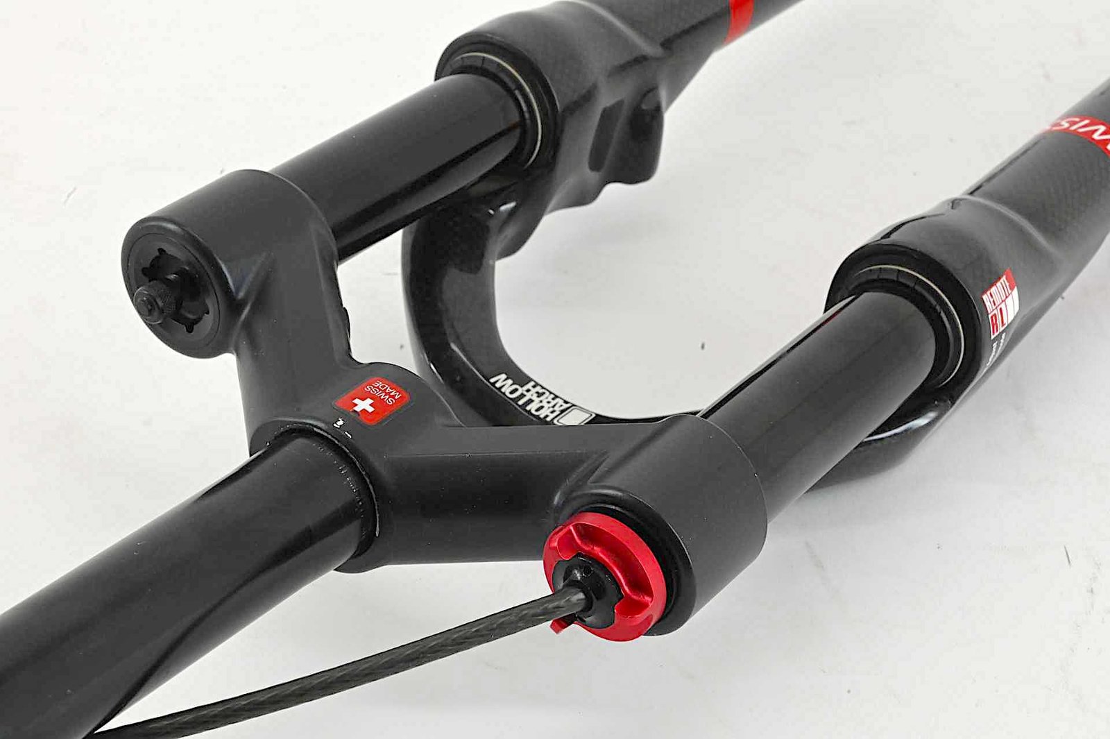 DT Swiss XCR100 Carbon Lightweight Adjustable Air Suspension Fork 26" Disc Brake - Image 5