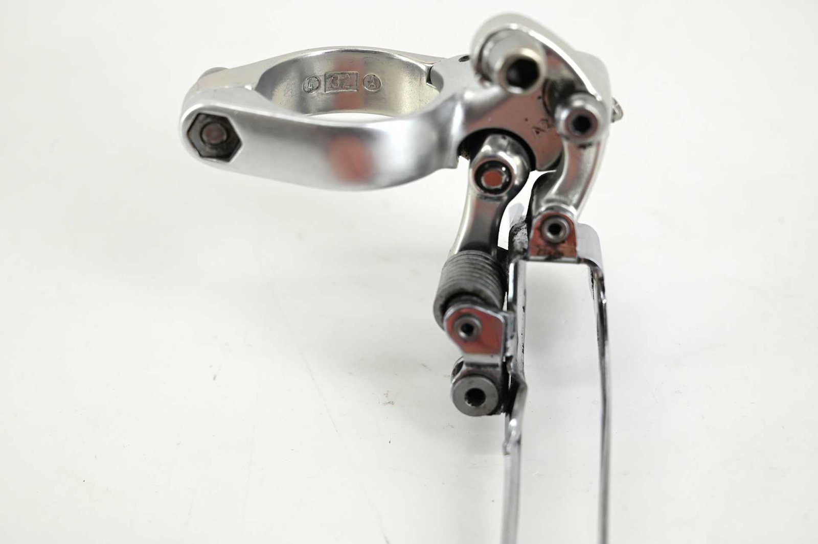 Campagnolo Record 8-Speed Clamp-On Front Derailleur - Image 3