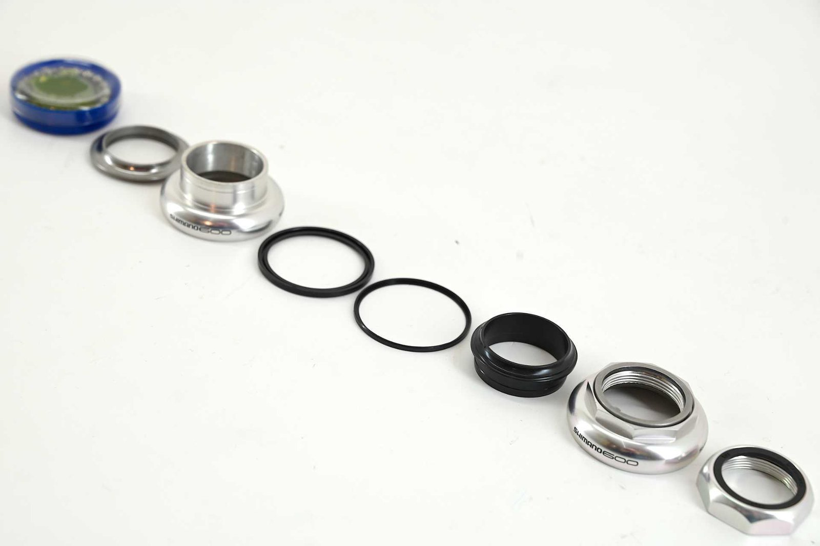 NOS/NIB Shimano 600 Ultegra Tricolor HP-6400 Headset 1" Threaded - Image 3