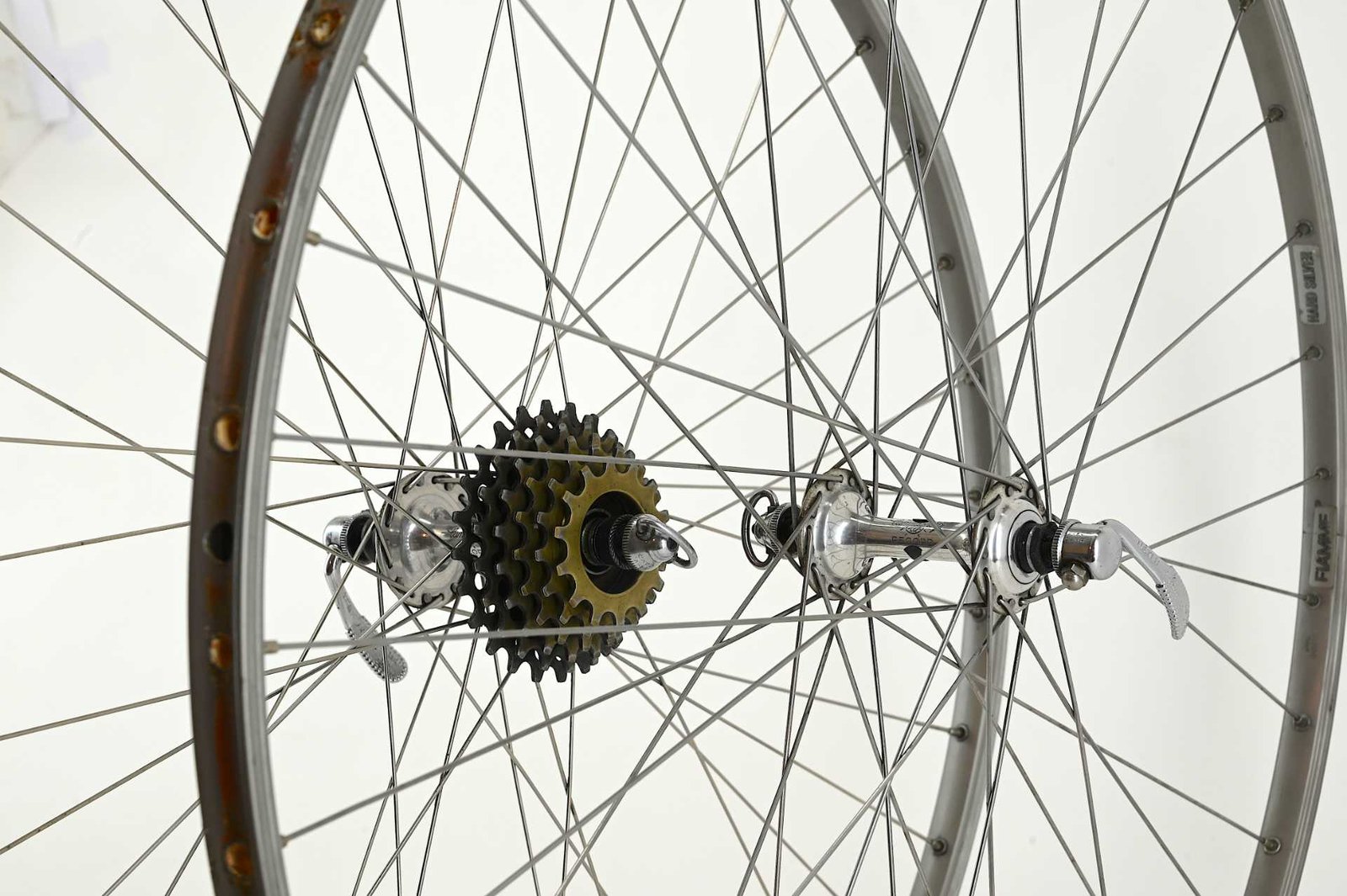 Campagnolo Record / Fiamme Hard Silver 36 Hole Tubular Wheelset - Image 3